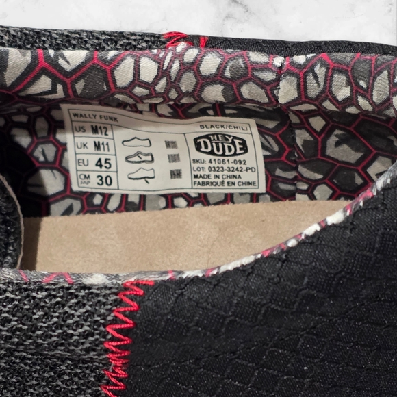 Hey Dude Mens Black and Red Slip On Shoes Size 12 Medium - Picture 7 of 7